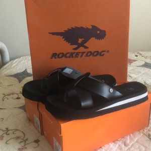 Rocket Dog size 10M black flip flops.  Like new.